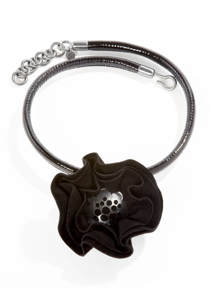 Blossom Necklace (BLN15 black)