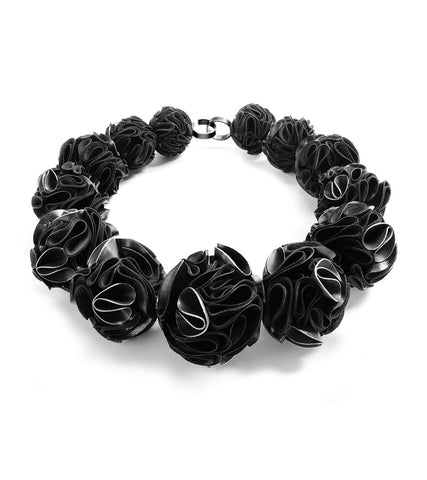 Black Bouquet Necklace